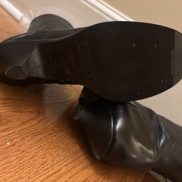 VINTAGE Miu Miu Black Leather Booties Cone/Kitten  Heel EU 37.5 - Picture 6 of 13